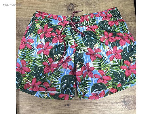 Used & Brand New Items / Clothing & Accessories / Women / Clothing / Shorts