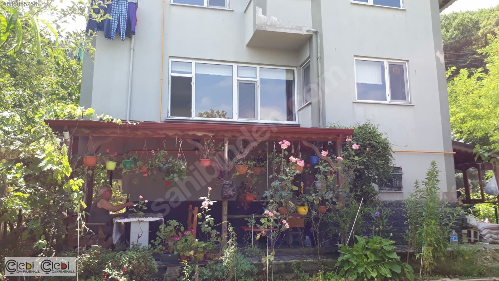 Sakarya Adapazarı Arifiye Sapanca Göl Manzaralı Üç Balkonlu Satılık