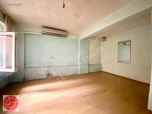 Çiftlik Caddesinin Bir alt sokağında #1253055307