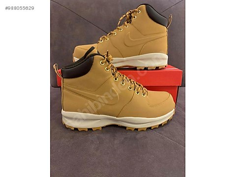 nike manoa bot