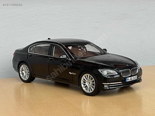 750Li 7シリーズ  京商 1/18 ミニカー Kyosho 1311056034 - Araba BMW 1:18 Model Diecast ミニカー