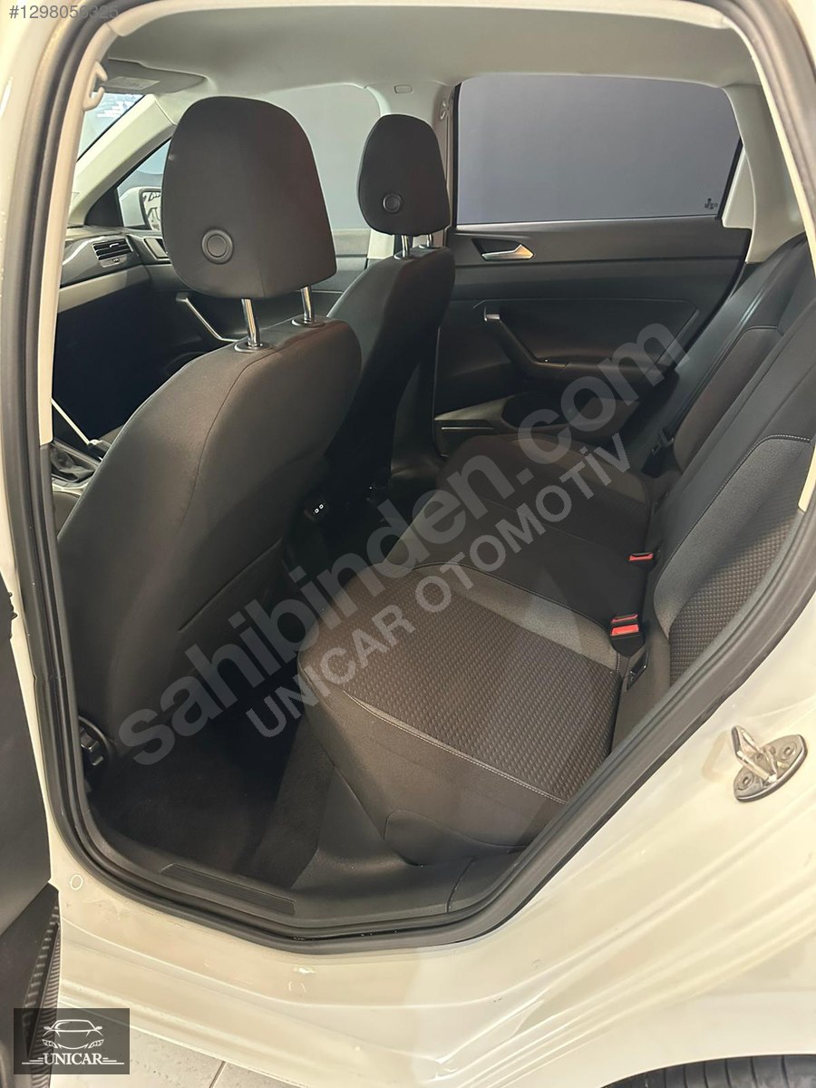 Volkswagen Polo 1.0 TSI Life DSG 11