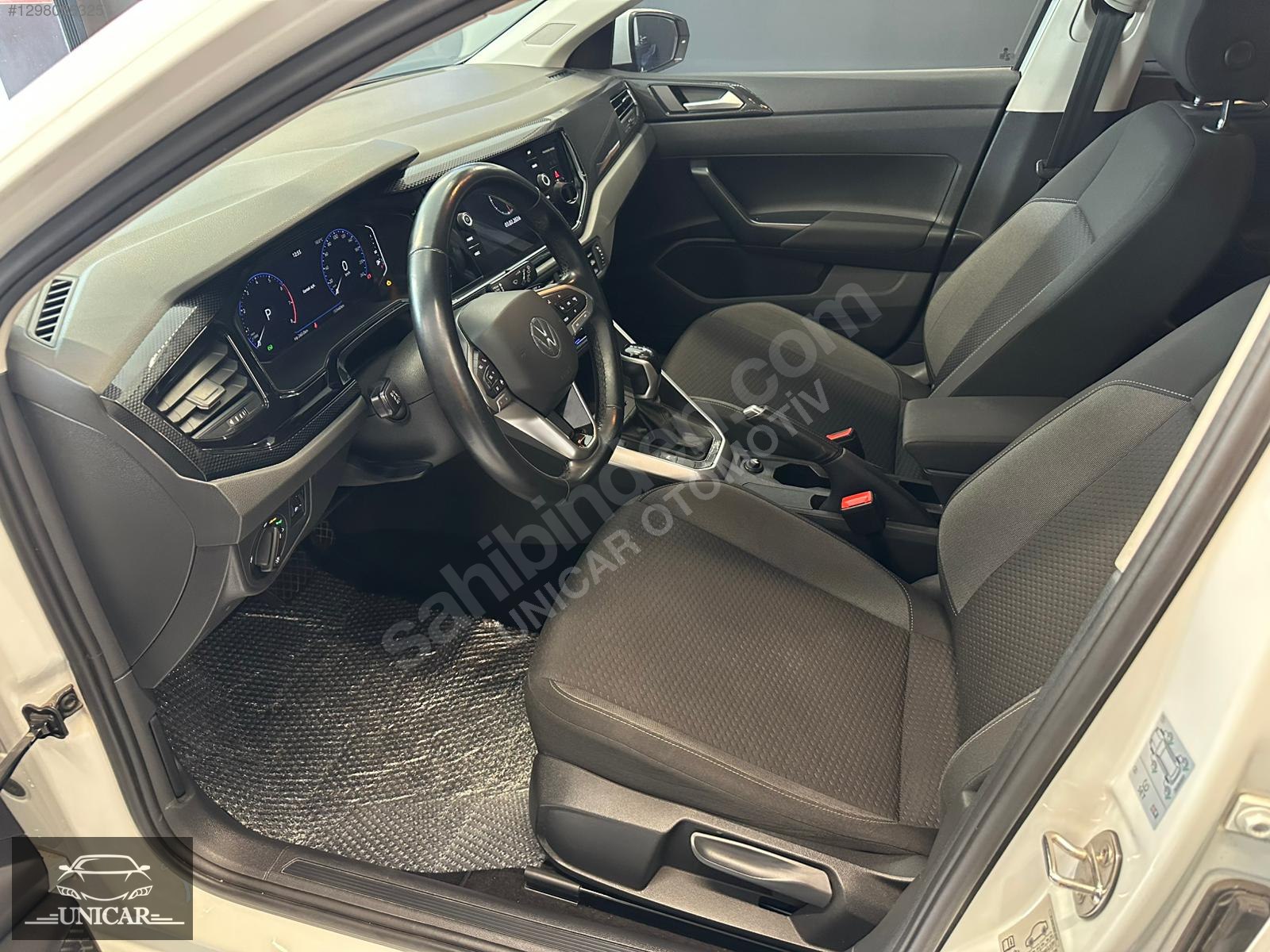 Volkswagen Polo 1.0 TSI Life DSG 10