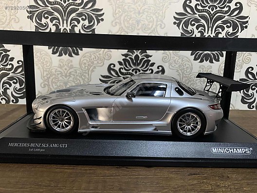 Minichamps Diecast Model 1:18 Mercedes Benz Araba - 1292056494
