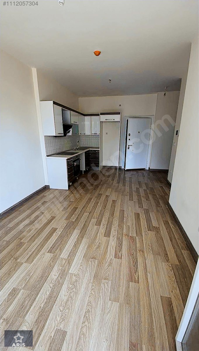 ARİS GRAND TOWER DA ACİL SATILIK ÖN CEPHELİ 1+1 - Image 3