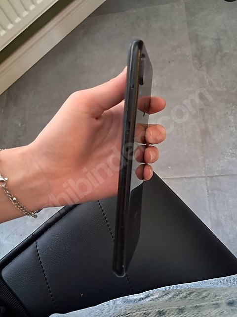 redmi not 7 64 gb ana ekraninca kucuk catlakvar