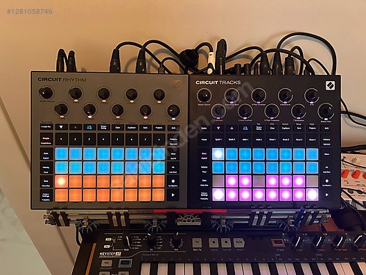 Used & Brand New Items / Music / Musical Instruments / Keyboard Instruments / Synthesizer