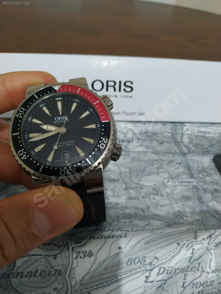 oris divers titan date