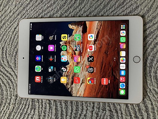 Apple iPad mini 4 128 GB Tablet - 1339059655