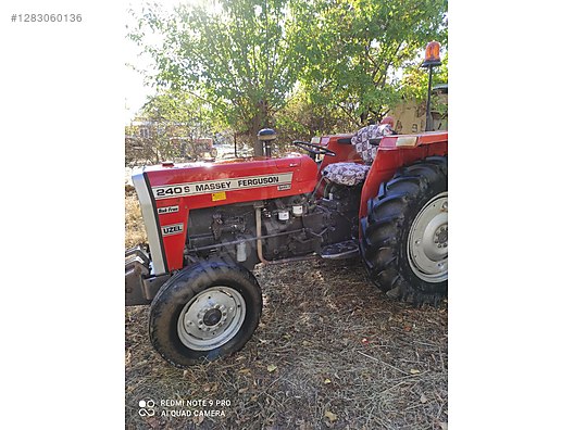 Machinery / Agricultural Machines / Tractors / Massey Ferguson / 240 S