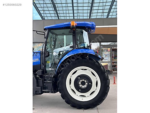 Machinery / Agricultural Machines / Tractors / New Holland / TD5.80