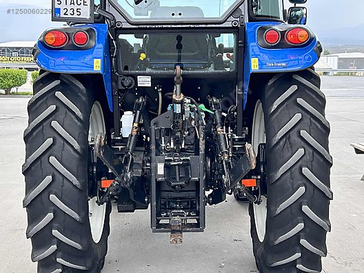 Machinery / Agricultural Machines / Tractors / New Holland / TD5.80