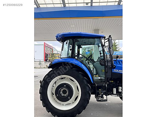Machinery / Agricultural Machines / Tractors / New Holland / TD5.80