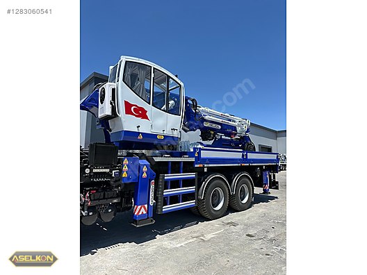 Machinery / Heavy Equipment / For Sale / Mobile Cranes