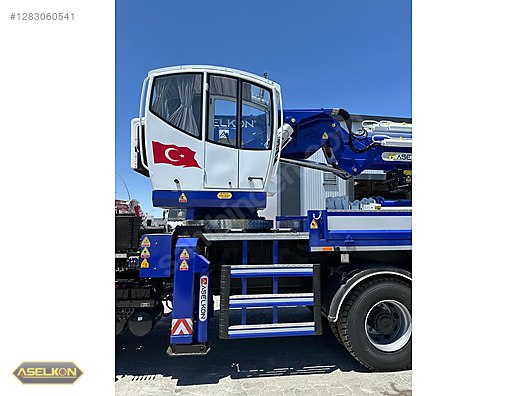 Machinery / Heavy Equipment / For Sale / Mobile Cranes