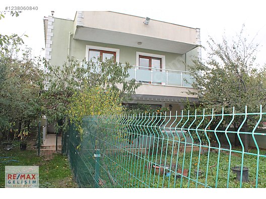 BEYLİKDÜZÜ, KAVAKLI KİRALIK DENİZ MANZARALI VİLLA