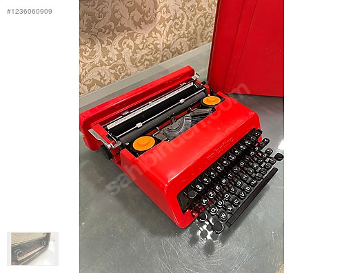 olivetti valentine 整備済　完動品　中古品　超綺麗 olivetti valentine 整備済 完動品 中古品 超綺麗 olivetti valentine