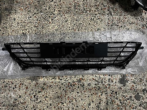 RENAULT MEGANE 4 FAZ2 ÖN TAMPON ORTA IZGARA SIFIR ORJ 622543808R