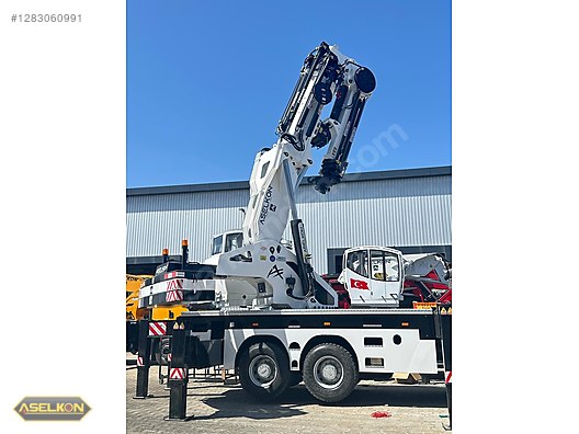Machinery / Heavy Equipment / For Sale / Mobile Cranes