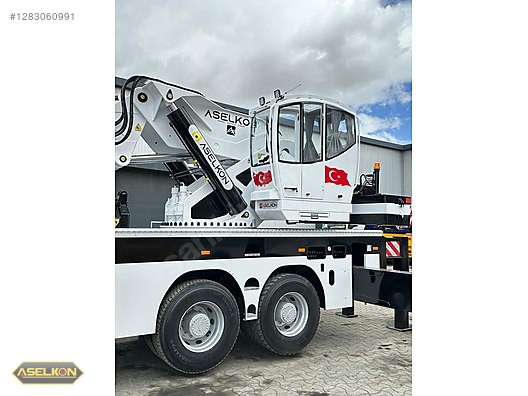 Machinery / Heavy Equipment / For Sale / Mobile Cranes