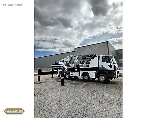 Machinery / Heavy Equipment / For Sale / Mobile Cranes