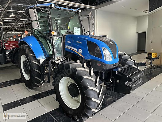 Machinery / Agricultural Machines / Tractors / New Holland / TR5.100