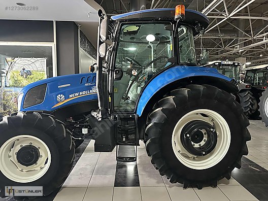Machinery / Agricultural Machines / Tractors / New Holland / TR5.100