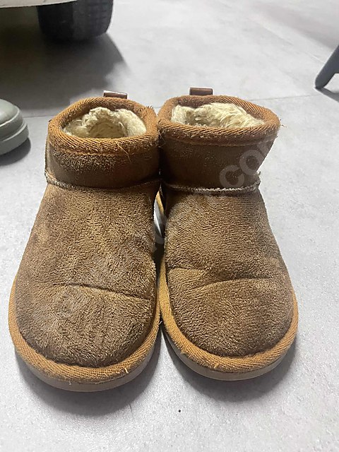 Ugg bot az kullanıldı