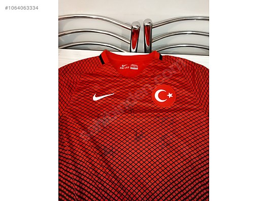 verwarring natuurpark Mantel Nike exclusive product imzalı orijinal Türkiye forması sahibinden.comda -  1064063334