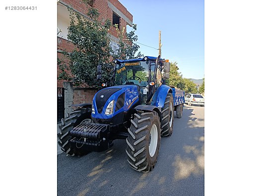 Machinery / Agricultural Machines / Tractors / New Holland / TR5.110