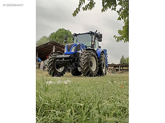 Machinery / Agricultural Machines / Tractors / New Holland / TR5.110