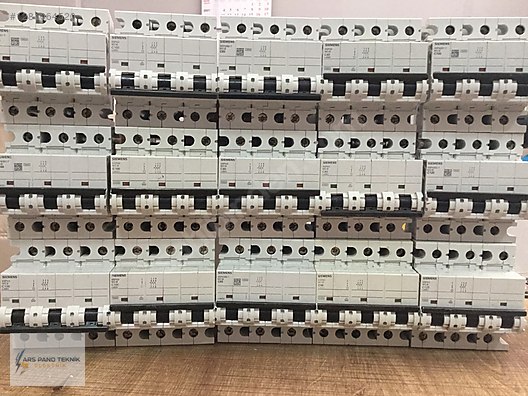 İkinci El ve Sıfır Alışveriş / Bahçe & Yapı Market / Yapı Malzemeleri / Elektrik Tesisatı / Sigorta