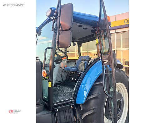 Machinery / Agricultural Machines / Tractors / New Holland / TD110D
