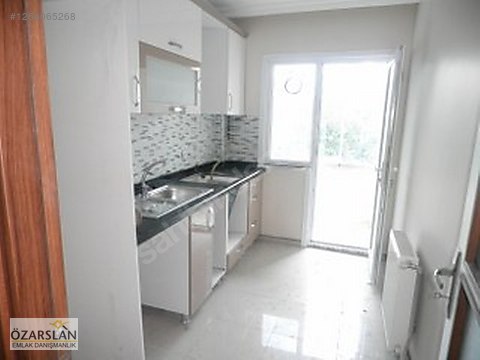 Halkalı Meydan'da Kiralık 2+1 100 m2 K.otopark_Asansör_Özarslan
