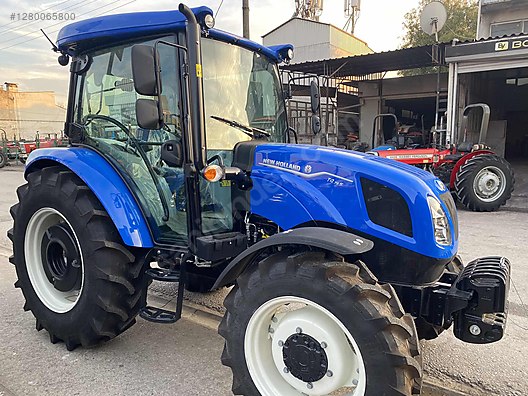 Machinery / Agricultural Machines / Tractors / New Holland / T4.75S