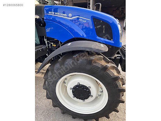 Machinery / Agricultural Machines / Tractors / New Holland / T4.75S