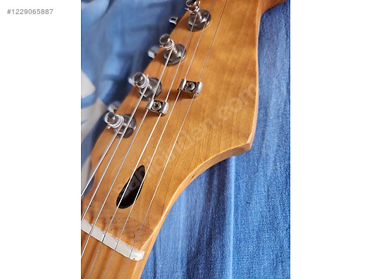 İkinci El ve Sıfır Alışveriş / Müzik / Müzik Aletleri / Telli Çalgılar / Gitar / Elektro