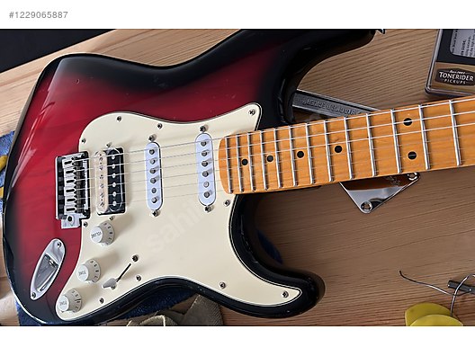 İkinci El ve Sıfır Alışveriş / Müzik / Müzik Aletleri / Telli Çalgılar / Gitar / Elektro