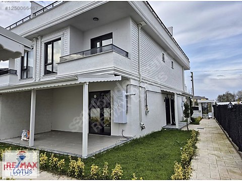 SAKARYA KARASUDA HAVUZLU FULL EŞYALI KİRALIK TRİPLEX VİLLA