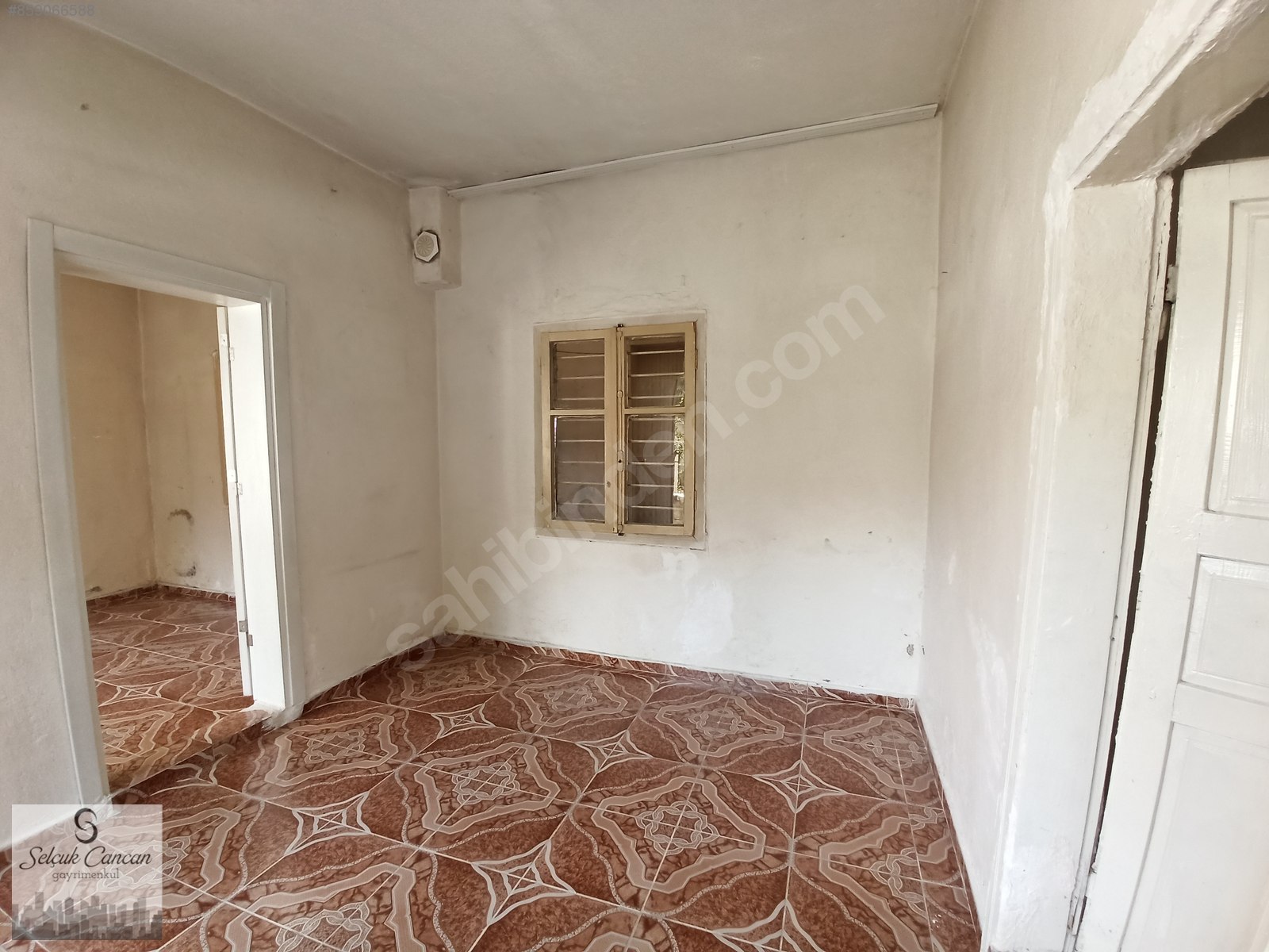 MERSİN BÜYÜK ŞEHİR MAKİNA İKMAL ARKASI MÜSTAKİL EV SATILIK Satılık