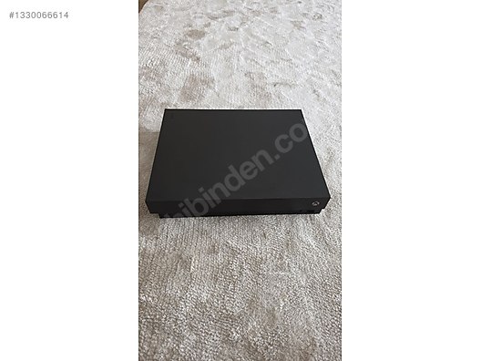 Xbox One X 1TB - 2 Kumanda + HyperX Şarj İstasyonu (Temiz, Sorun