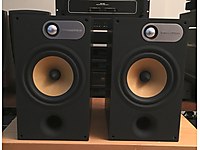Bowers and Wilkins 685