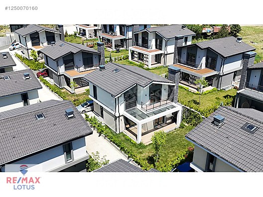 Şile İmrendere Laden Evleri'nde 173m² Satılık Bahçeli Villa 3+1