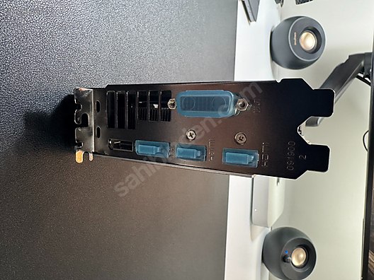 Used & Brand New Items / Computers / Desktops / Desktop Components / Graphics Cards