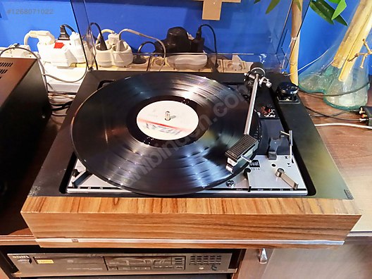 Used & Brand New Items / Home Electronics / Home Audio / Record Player & Turntable