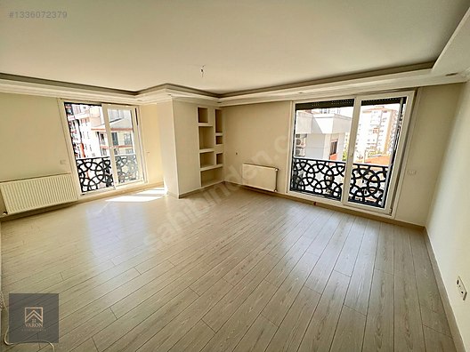 Luxury 3+1 Apartment in Suadiye, 135 m² with 30 m² Living Room, 8 Years Old, 7 Min to Zaray