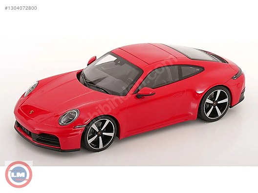 Minichamps Diecast Model 1:18 Porsche Araba - 1304072800