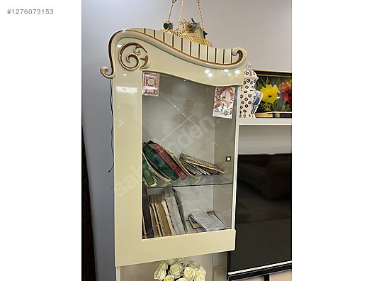 Used & Brand New Items / Home Decor / Furniture / Den & Living Room / TV Unit