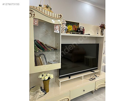 Used & Brand New Items / Home Decor / Furniture / Den & Living Room / TV Unit