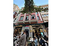 Galata Kulesi'nin en popüler sokağında satılık işhanı katı #1285073519